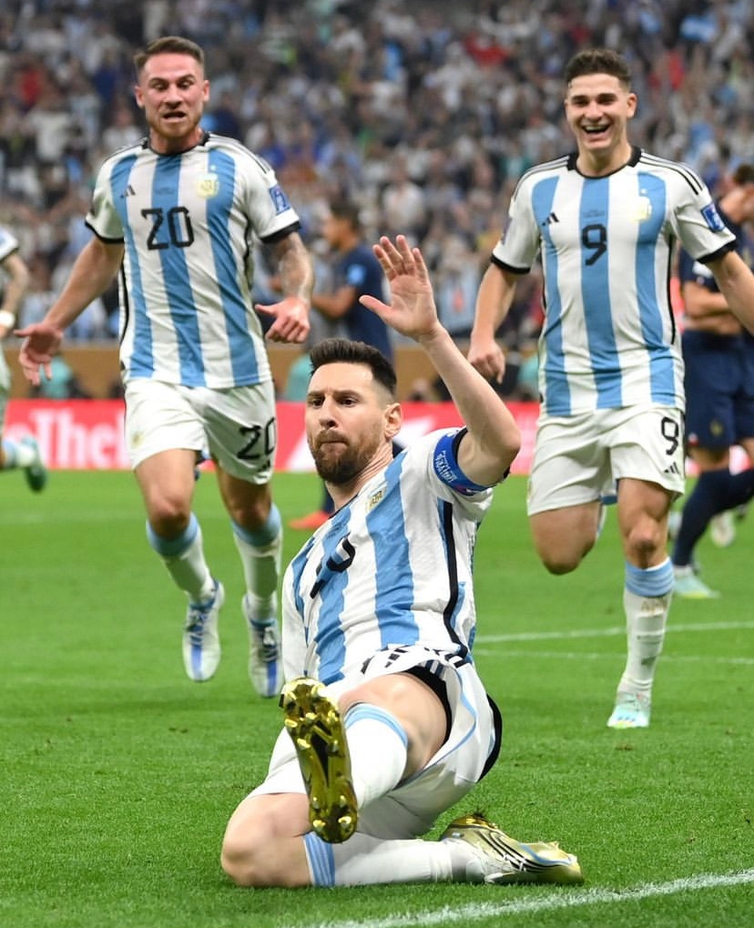 الأرجنتين تحرز ثالث كأس عالمية في تاريخها على حساب فرنسا