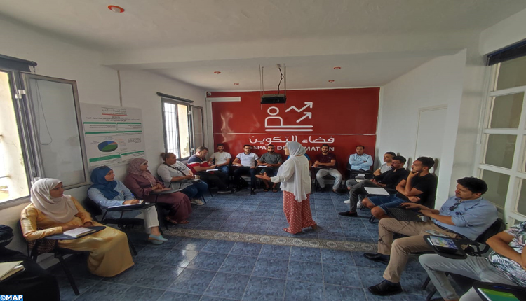 دورة تكوينية لمساعدة حاملي المشاريع على تأسيس مقاولاتهم بالمضيق