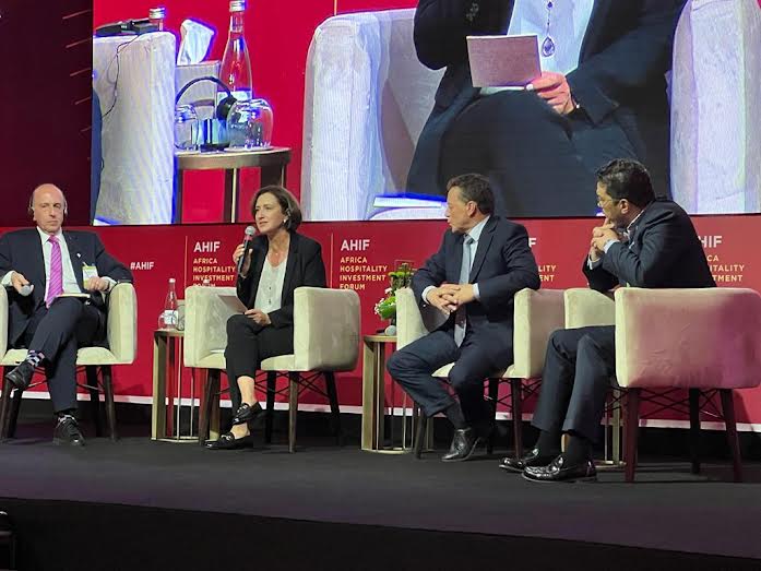 عمور: السياق ملائم أكثر من أي وقت مضى للاستثمار في السياحة