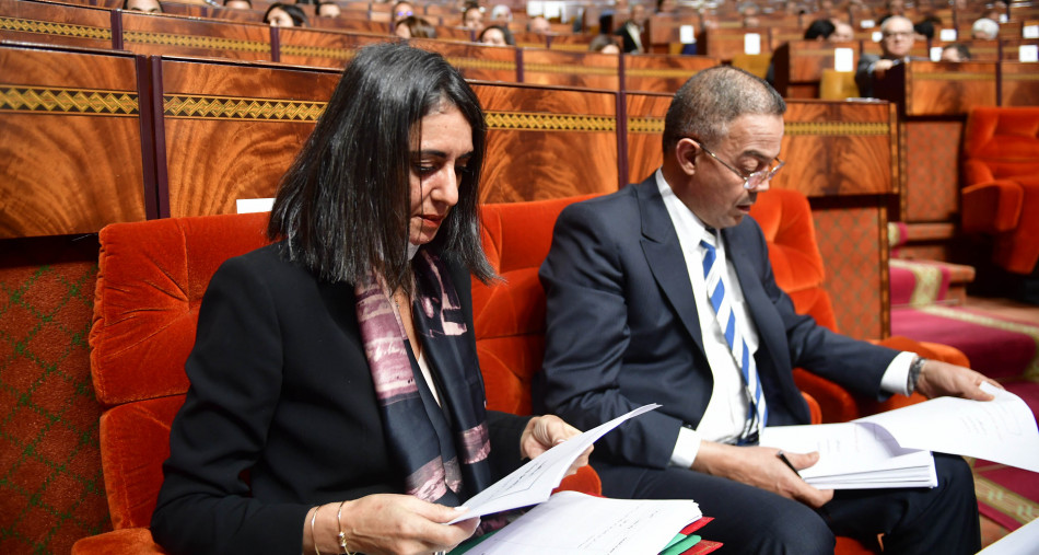 لقجع: مشروع مالية 2024 يراهن على "هيكلة" الثلث غير المهيكل من الاقتصاد الوطني