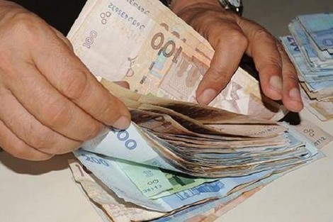 القروض بالمغرب.. قراءة في التباين بين تمويل الاستثمار واقتراض الأسر