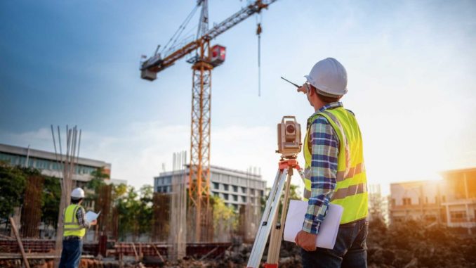 بركة يعرض برنامج صفقات يتجاوز 4500 مليار على شركات البناء والأشغال