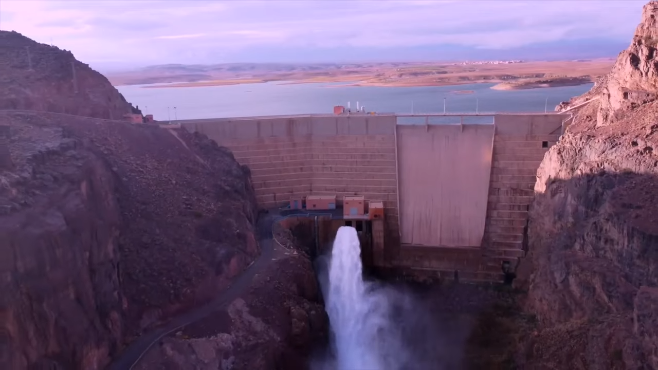 مخزون السدود في المغرب يصل إلى 75.9% وسط انتعاش الموارد المائية