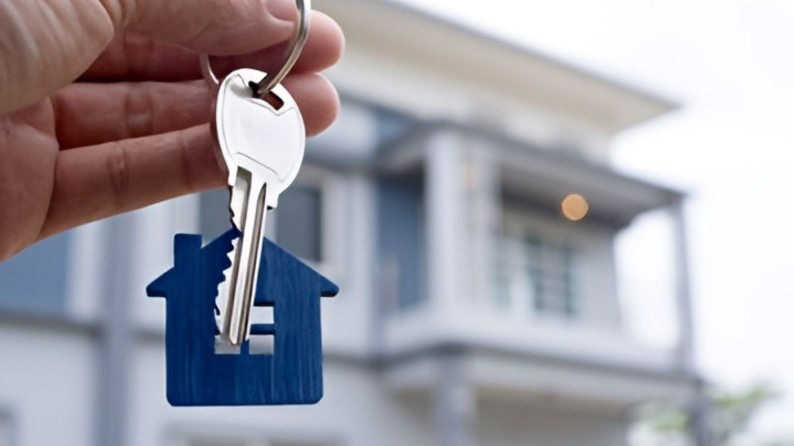 المغاربة ثاني أكثر المشترين الأجانب للعقارات في إسبانيا خلال النصف الأول من 2025