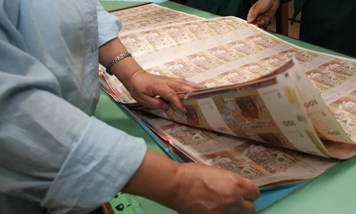 الدرهم يرتفع أمام الدولار.. و”مازي” يصعد بـ0,9% خلال أسبوع