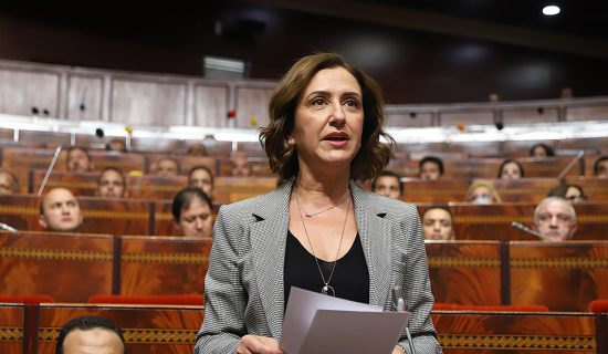 البنوك تحاصر مهنيي النقل السياحي وعمور "تتخلى" عن مطالبهم