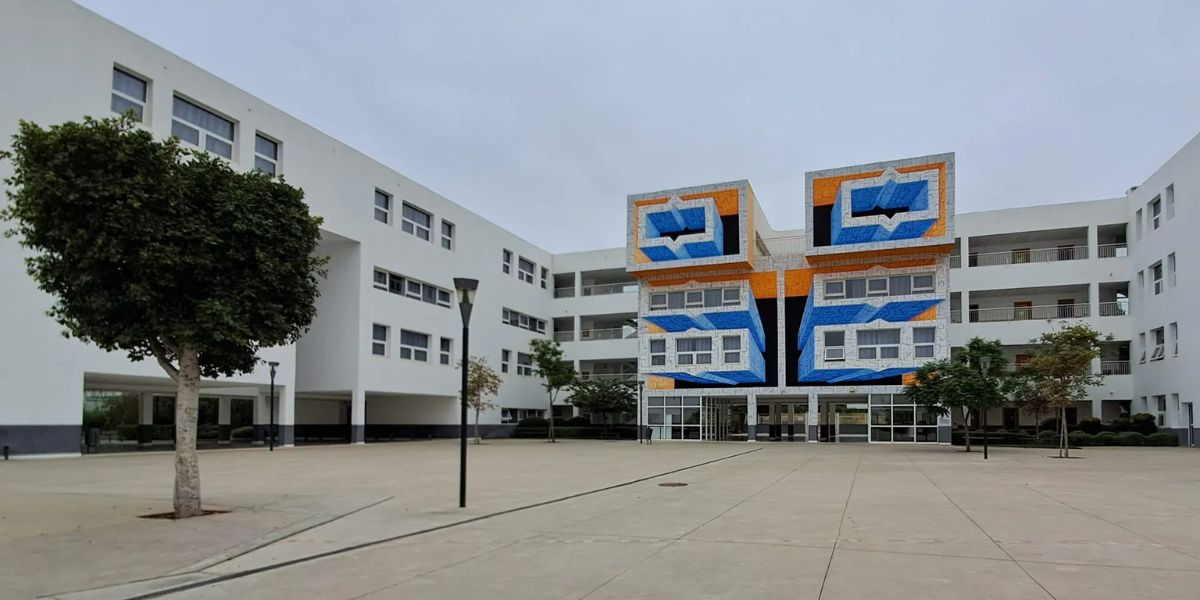 إعادة هيكلة التعريفات.. ثانوية فرنسية بالبيضاء تخفض رسوم التسجيل