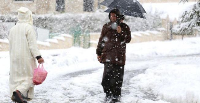 نشرة إنذارية تحذر من ثلوج ستعزل هذه المناطق