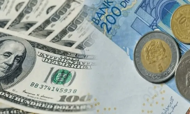 الدولار يتراجع أمام الدرهم إلى 9,32 خلال أسبوع