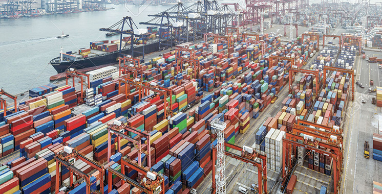 ارتفاع مرتقب للدولار أمام الدرهم.. توصيات للمستوردين بتغطية عملياتهم في أفق شهر و3 أشهر