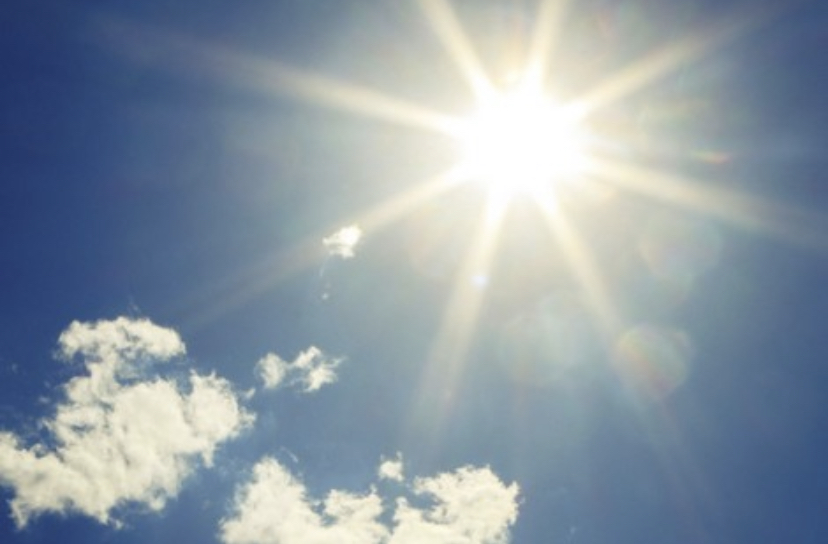 طقس الإثنين: أجواء غائمة وكتل ضبابية