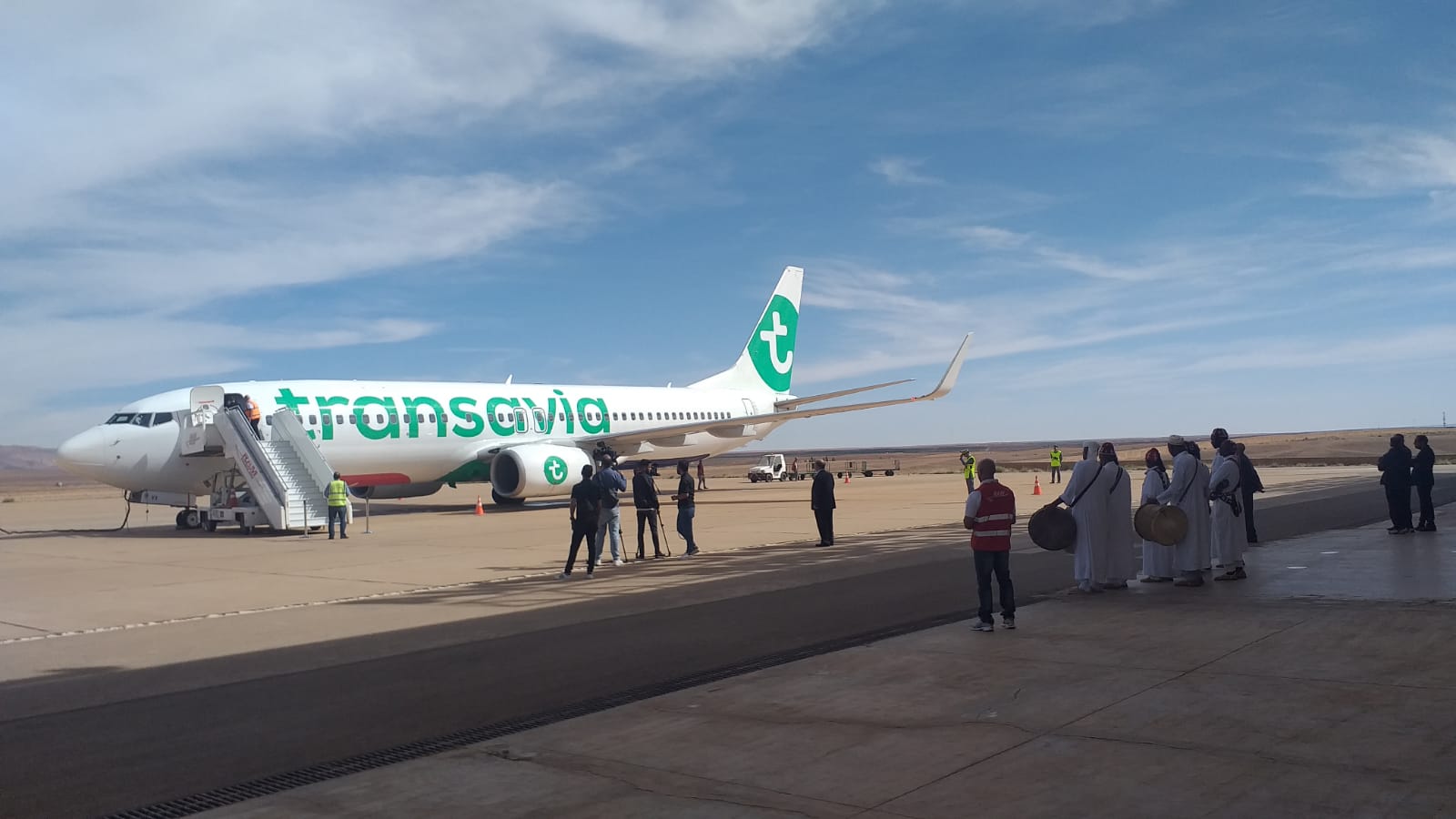 تدشين الخط الجوي المباشر بين باريس والراشيدية