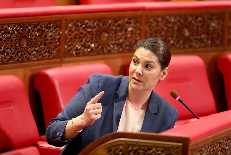 "بلوكاج" في مشاريع "العمران".. المنصوري تكشف الأسباب