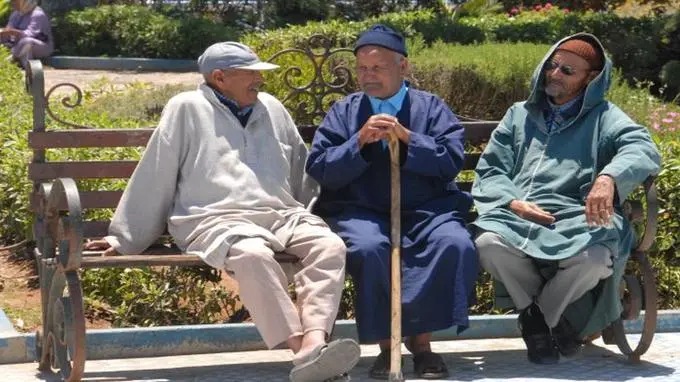 الإعفاء الضريبي لمتقاعدين وأجراء سيحرم خزينة الدولة من 200 مليار