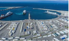 أداء لافت لميناء طنجة المتوسط خلال سنة 2025.. التفاصيل