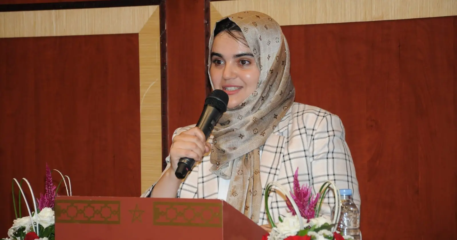 البرلمانية السيمو تدعو عمور إلى الاهتمام بالصناعة التقليدية بإقليم العرائش