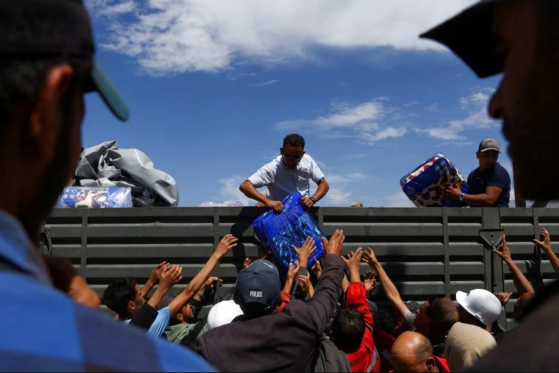 الشركة المغربية للتبغ تتبرع بمساعدات عينية ومالية لضحايا زلزال الحوز