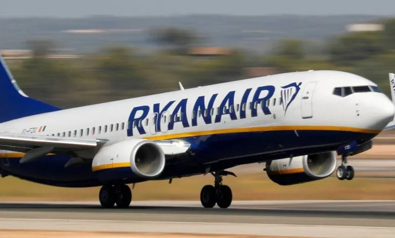 ريان إير تقلص رحلاتها وأعمالها في إسبانيا وتحول جزءا منها إلى المغرب