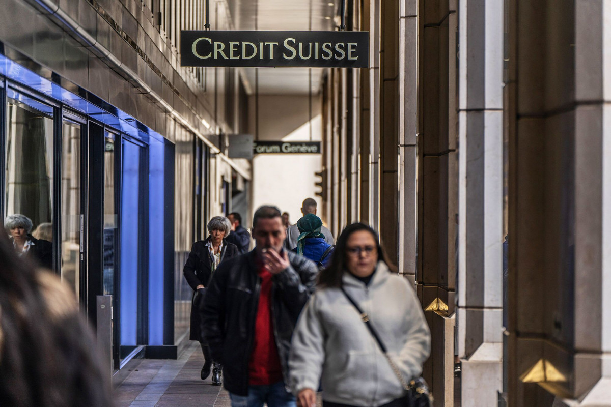 الخاسرون والرابحون من استحواذ "يو بي إس" على "كريدي سويس"