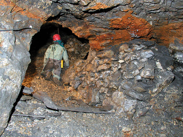 "الشركة المنجمية لتوسيت" تسرع مشروع "تيغزا" بعد رصد إمكانات واعدة من النحاس