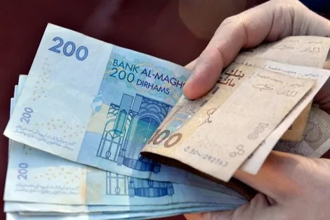 أخبار غير سارة للمستوردين: توقعات بانخفاض الدرهم مقابل الدولار