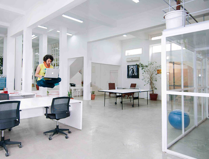 افتتاح أول مساحة عمل مشتركة بالمغرب لدعم المهندسين والفنانين