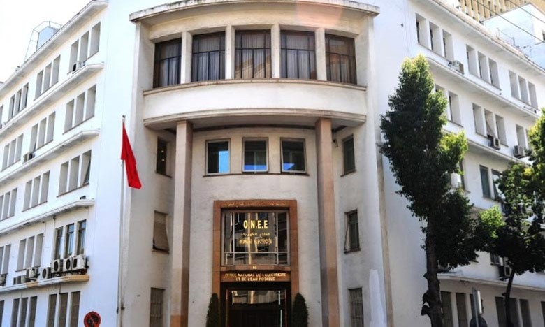 مكتب الكهرباء والماء ينتهي من تسنيد ديون بـ210 ملايير