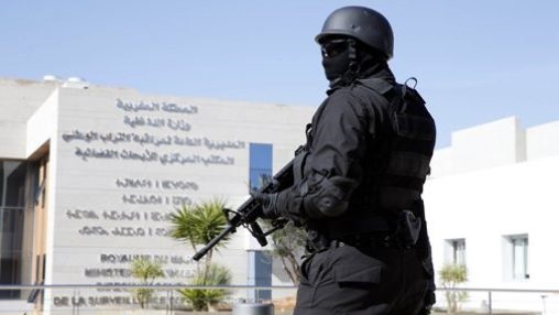 الأمن يوقف متطرفا يتبنى الفكر المتشدد لتنظيم “داعش” الإرهابي