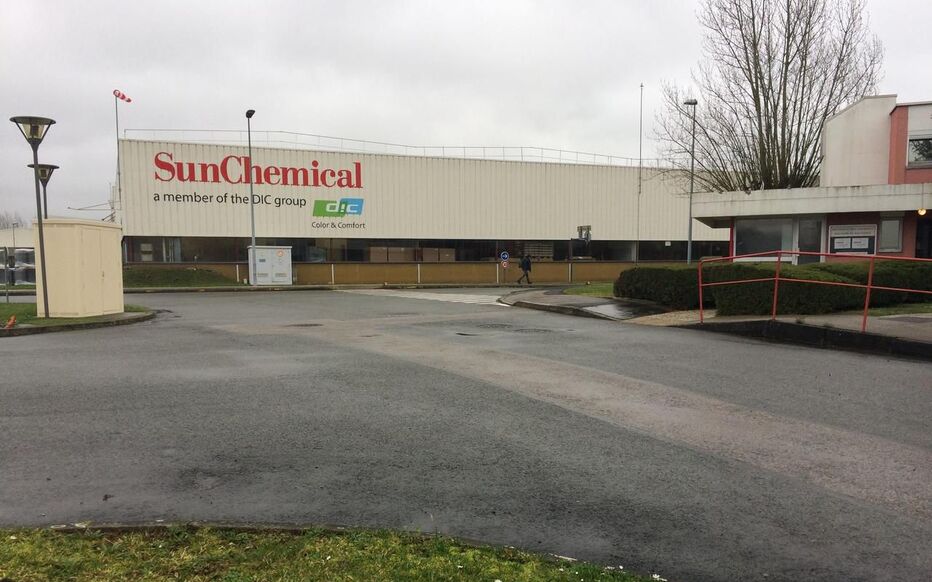 سوق الحبر والطباعة.. دركي المنافسة يفحص صفقة استحواذ الأمريكية "صان كيميكال" على شركة مغربية