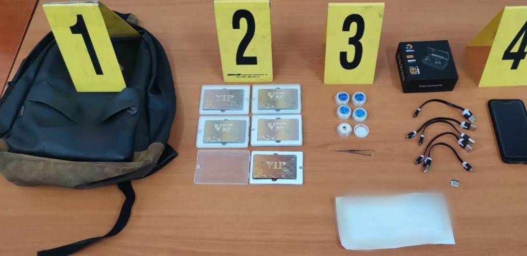 باقتراب امتحانات الباكالوريا.. توقيف ثلاثة أشخاص متلبسين بحيازة وترويج تجهيزات إلكترونية للغش