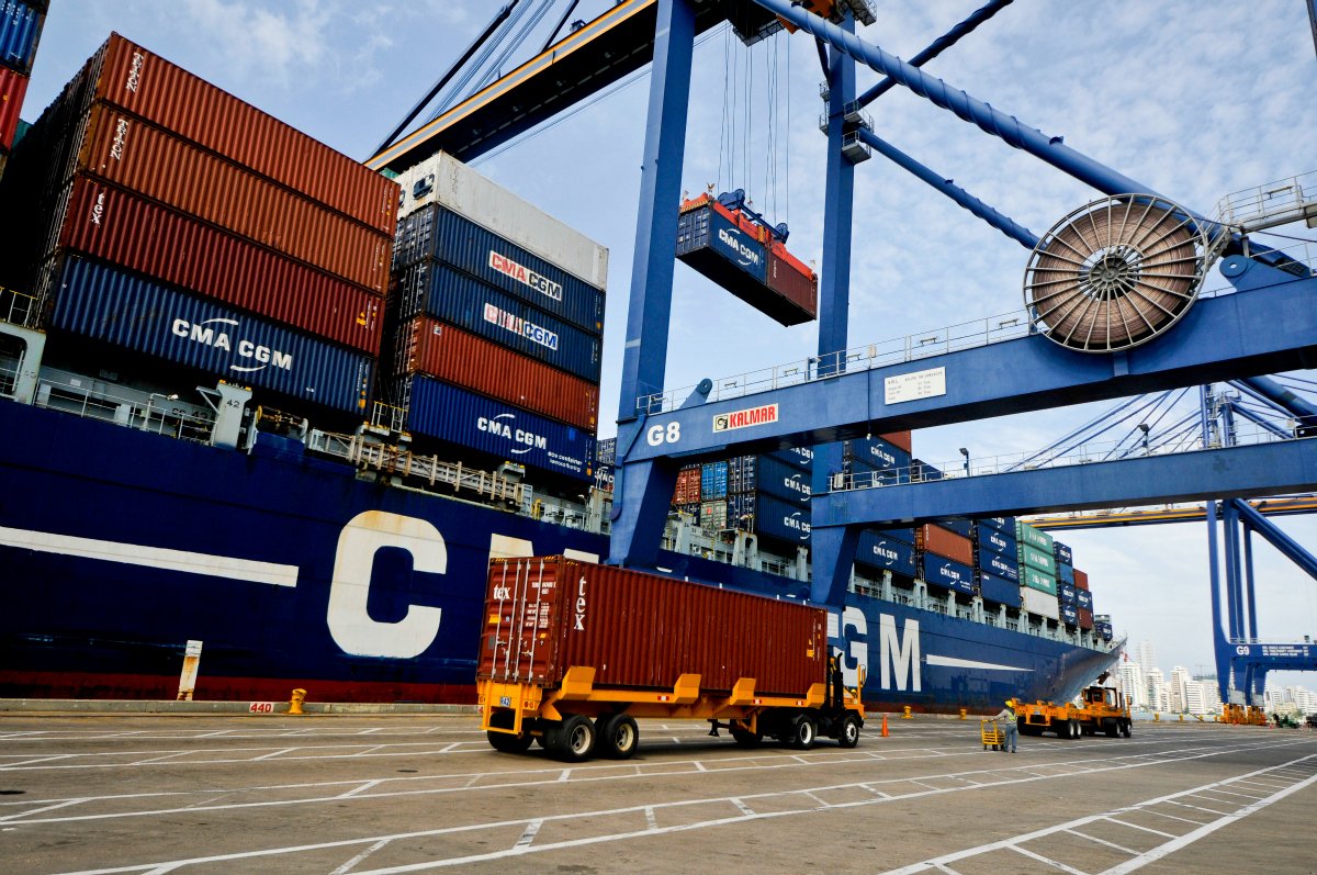 النقل عبر الموانئ.. هذه حلول المهنيين للحفاظ على القدرة الشرائية