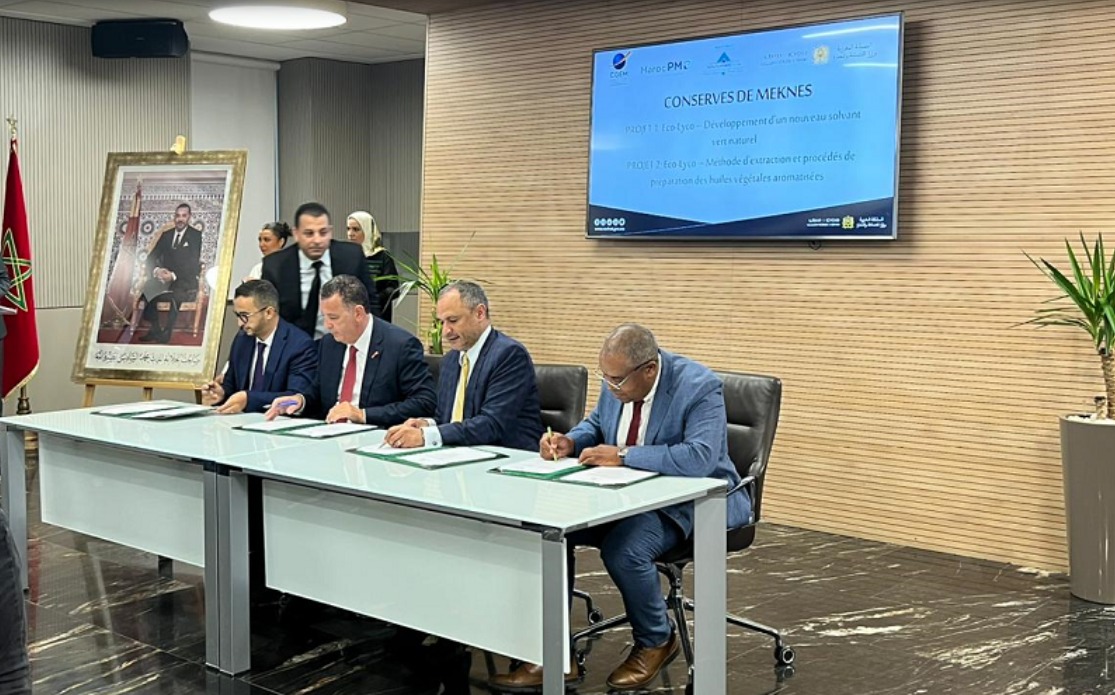 دعم الابتكار الصناعي.. الدولة توقع اتفاقا مع "الباطرونا" لتمويل 14 مشروعا