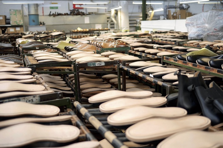 بعد "سيديجي أنفست".. مستثمر إسباني يقتحم سوق الأحذية المغربية