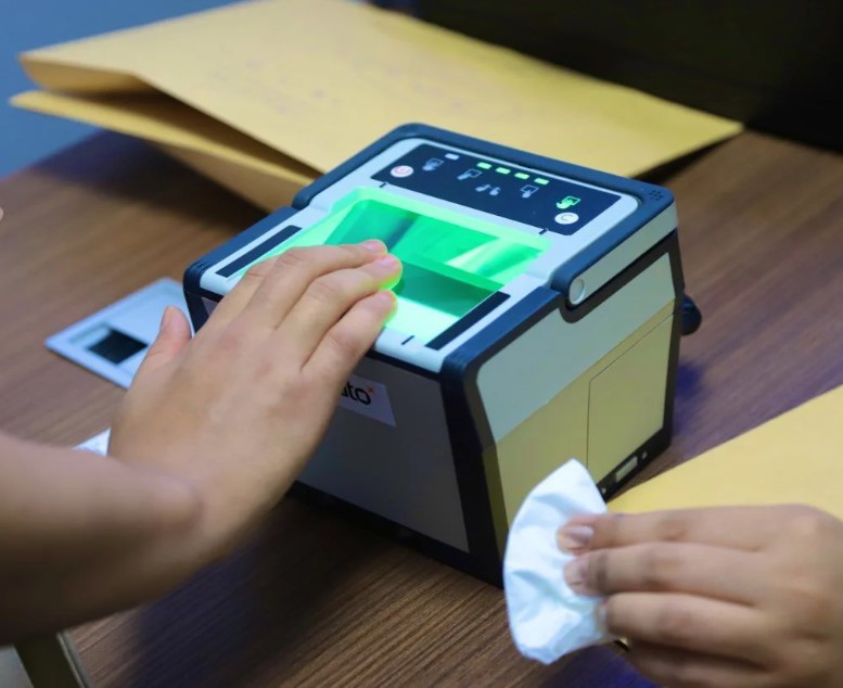 فتاح: الحكومة خصصت 100 مليار لرقمنة الإدارة وتقريبها من المواطنين