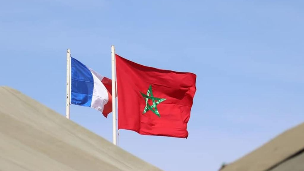 المغرب وفرنسا يبحثان آفاق الاستثمار المشترك في باريس