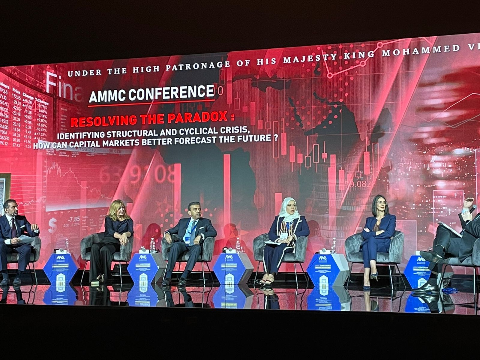 فتاح علوي: على الأسواق المالية التخلي عن ردود الأفعال المبالغ فيها