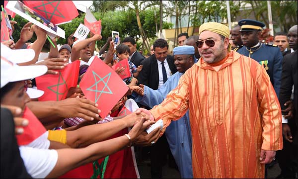 ليبروفيل.. الملك يجري مباحثات مع الرئيس بونغو ويمنح 2000 طن من الأسمدة للفلاحين