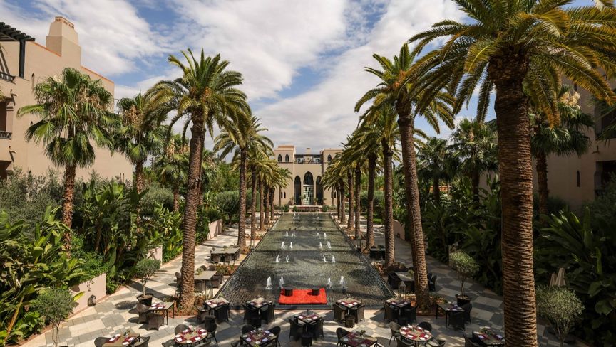 تحالف بقيادة ملياردير مصري يستحوذ على مشروع سياحي بالمغرب