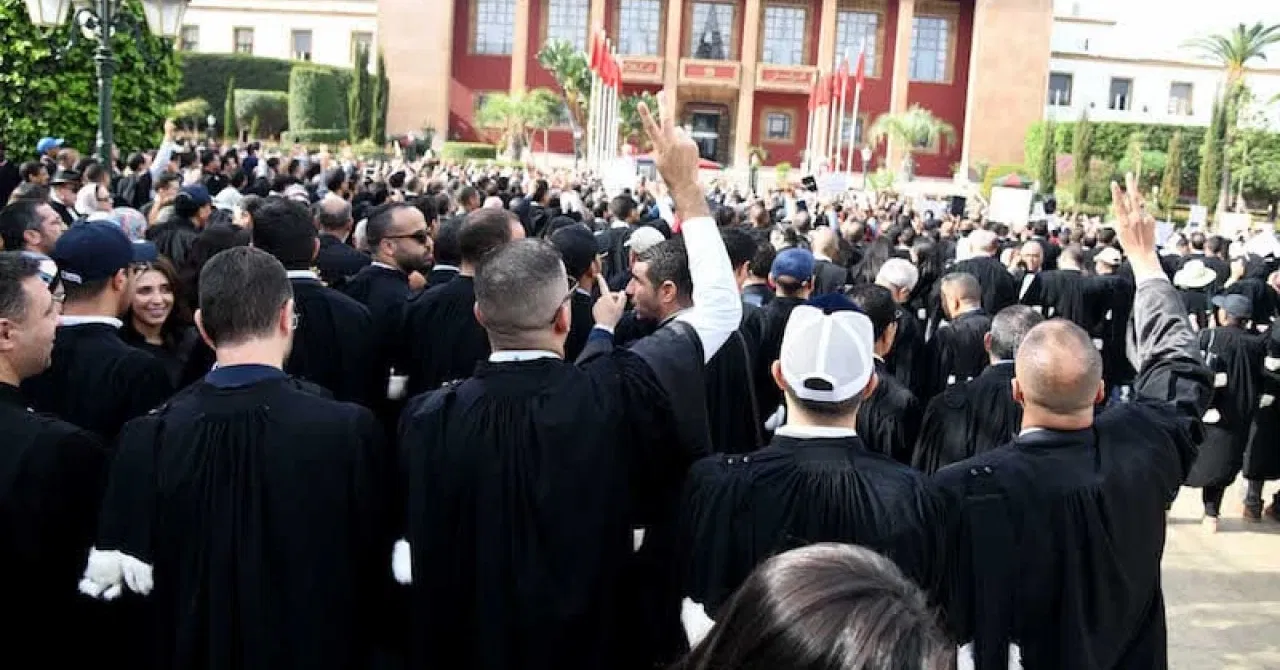 المحامون يجددون الدفاع عن استقلالية المهنة ويشددون على مواصلة التشاور