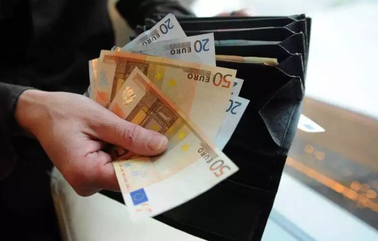 مداخيل العملة الصعبة من السياحة تقفز إلى 9360 مليار