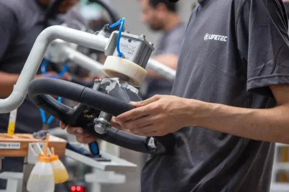 استثمار ألماني جديد يعزز المنظومة الصناعية لطنجة المتوسط في قطاع السيارات