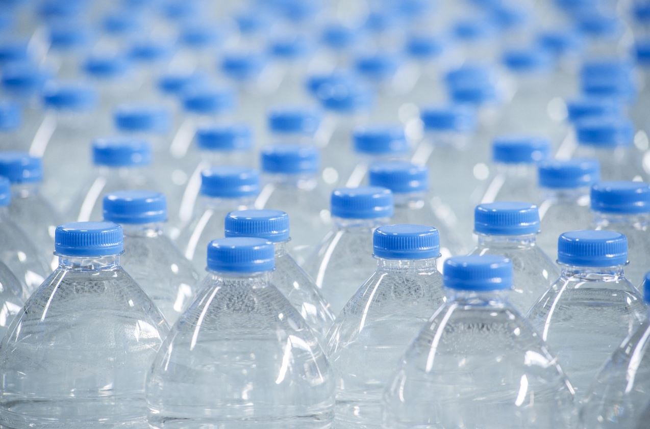 "كاستل" الفرنسية تعتزم الانسحاب من سوق الماء المغربية