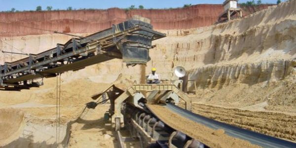 بنعلي: إفريقيا قوة جيولوجية محورية في الانتقال الطاقي العالمي