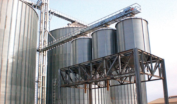 "كوباك" المغربية والسويسرية "ميلكورب" تنتظران إشارة دركي المنافسة للاستثمار في تخزين الحبوب