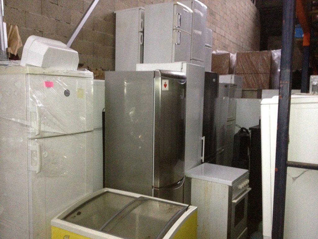 مزور يقيد كمية استيراد وتصدير هذه السلع المستعملة بعد استطلاع رأي وزارة الصحة