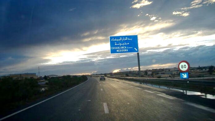 انقطاع مؤقت لحركة السير على الطريق السيار عبر بدال مديونة والدار البيضاء الميناء