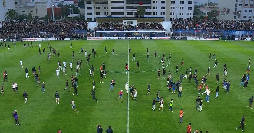 عاجل.. تحديد موعد جديد لانطلاق مباراة آسفي واتحاد العاصمة الجزائري بعد تأخرها بسبب الشغب