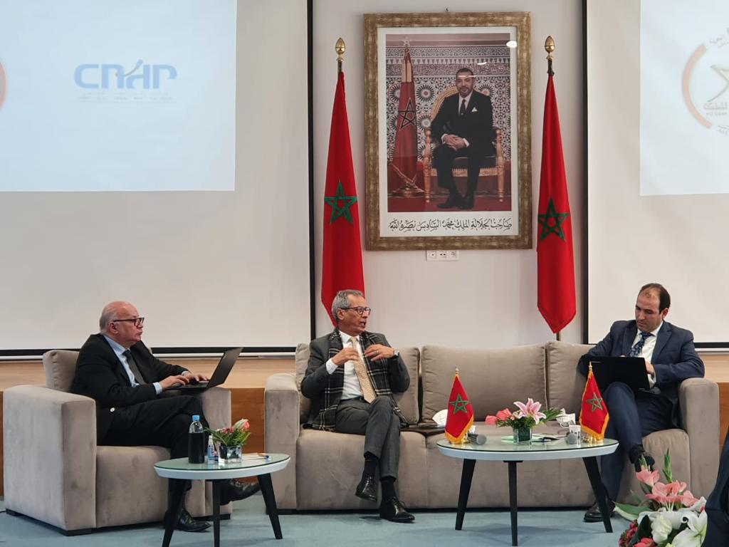 الوسيط ولجنة حماية المعطيات يبحثان آثار استعمال المنصات التجارية العالمية