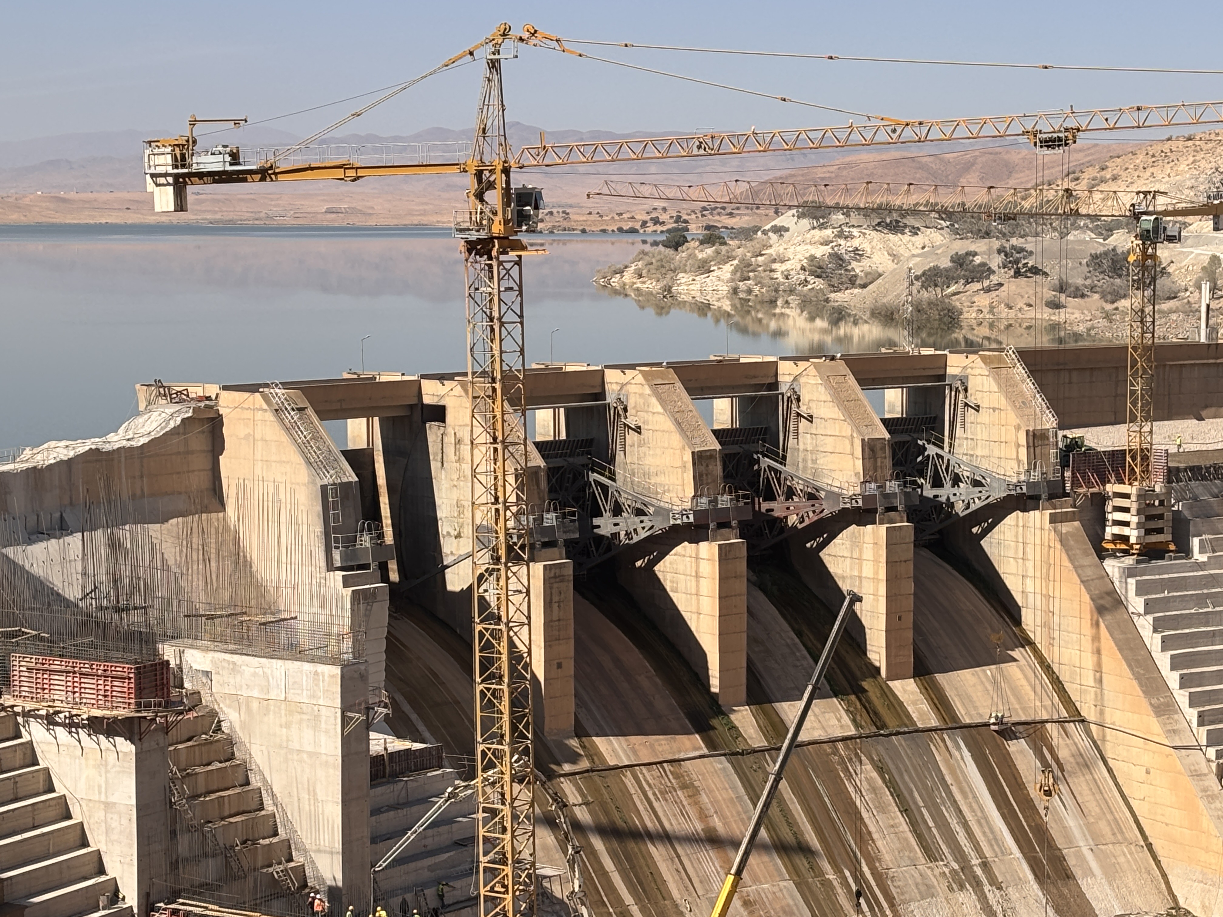 وزارة التجهيز والماء تعزز البنيات التحتية المائية لضمان الأمن المائي والفلاحي بالمغرب