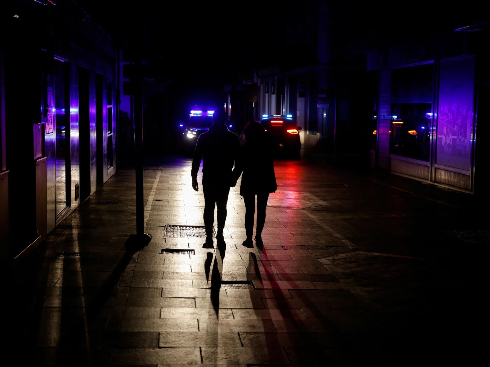 إسبانيا تخشى تكرار انقطاع الكهرباء وتأثيره على الاقتصاد والطاقة